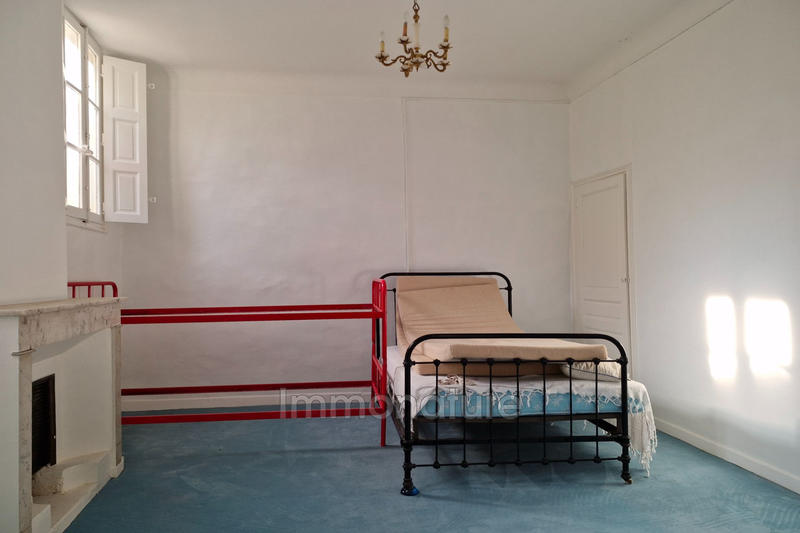 Maison - 182 m² - 7 pièces