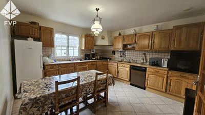 Maison - 183 m² - 6 pièces