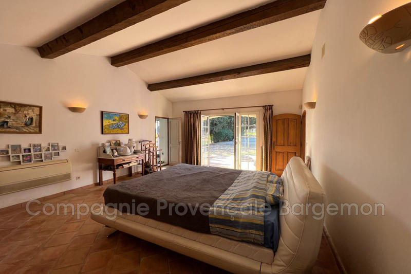 Bastide - 490 m² - 17 pièces