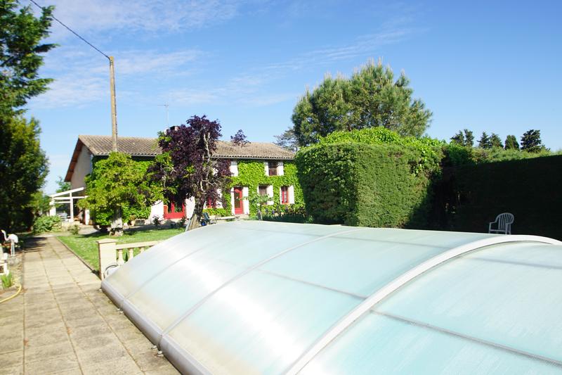 Viager - Maison ancienne - 243 m² - 7 pièces