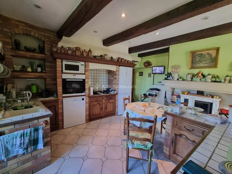 Maison - 288 m² - 9 pièces