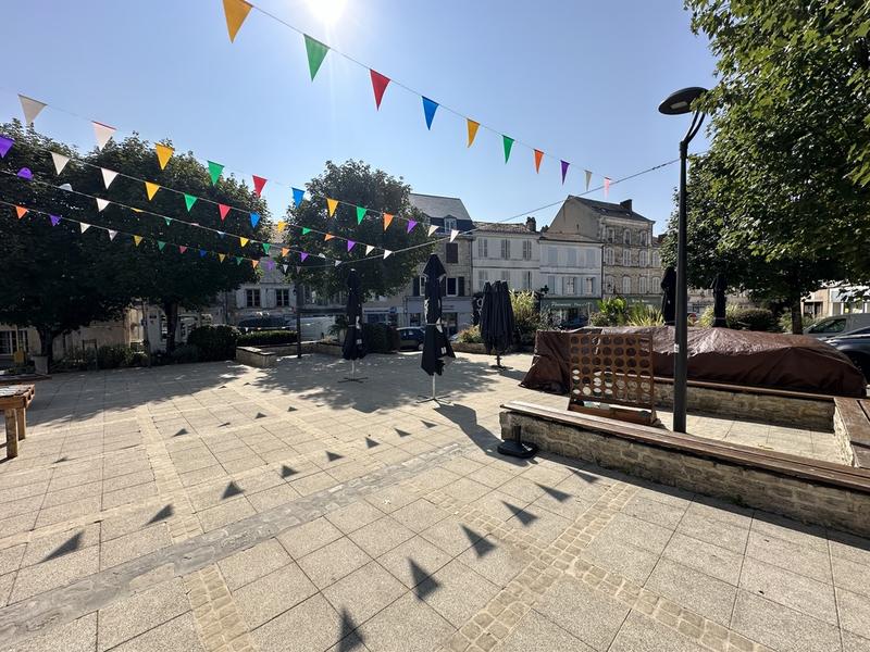 Fonds de commerce - 180 m²