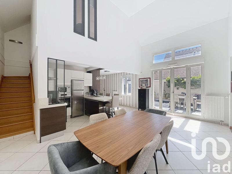 Maison - 132 m² - 6 pièces