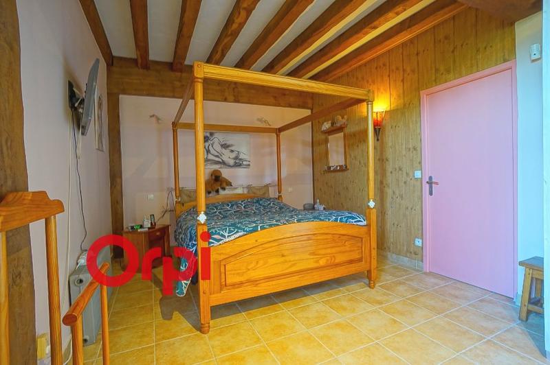 Maison - 300 m² - 5 pièces