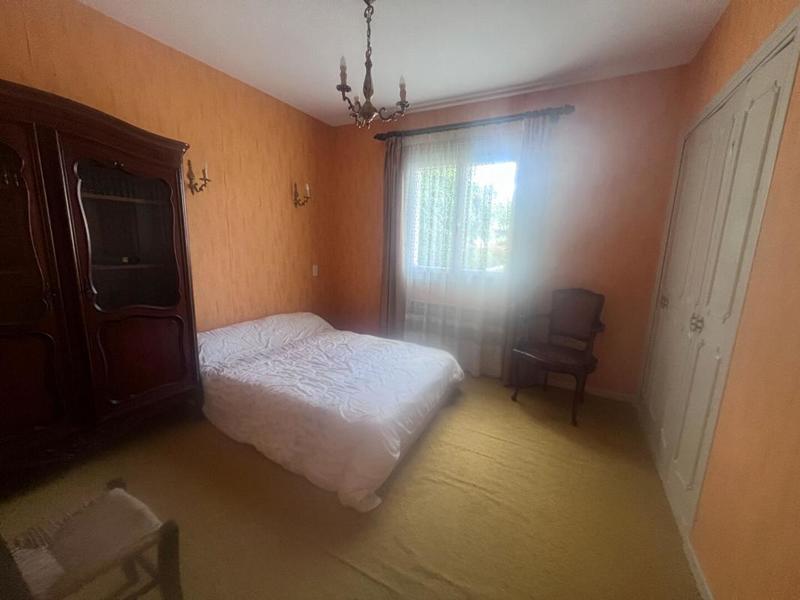 Maison - 180 m² - 8 pièces