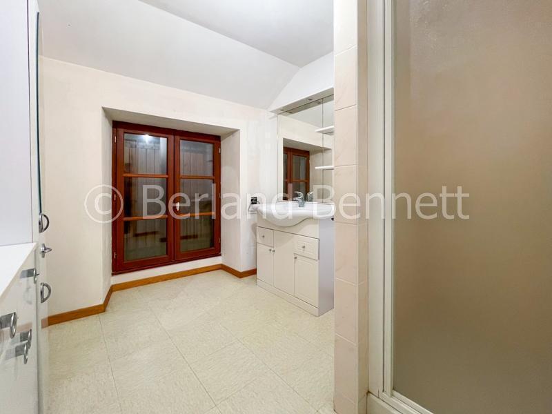 Maison - 300 m² - 7 pièces