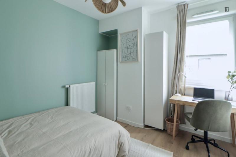 Chambre - 14 m² - 4 pièces