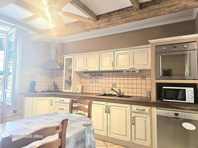 Demeure - 330 m² - 10 pièces