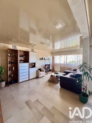 Appartement - 80 m² - 4 pièces