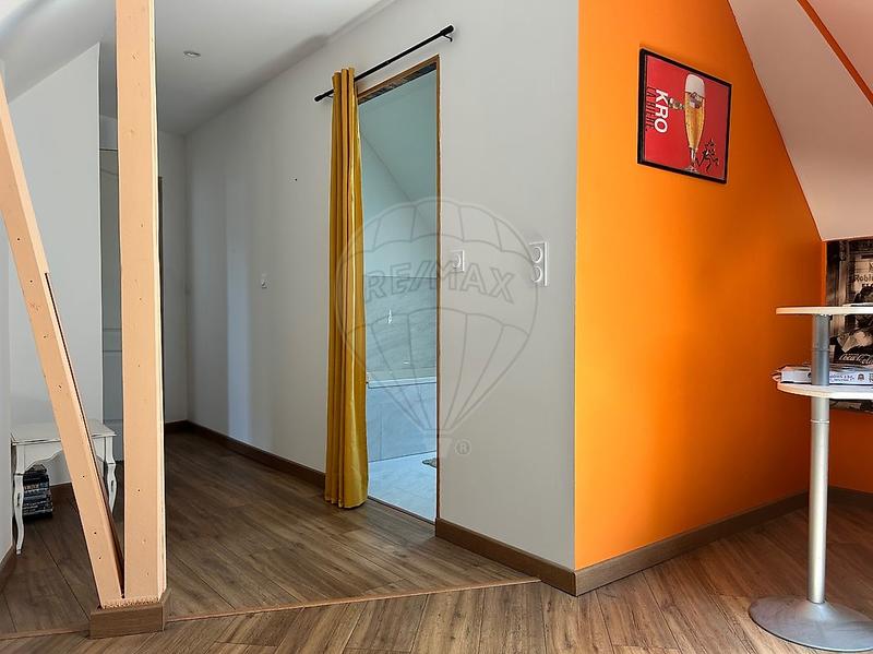 Maison - 193 m² - 6 pièces