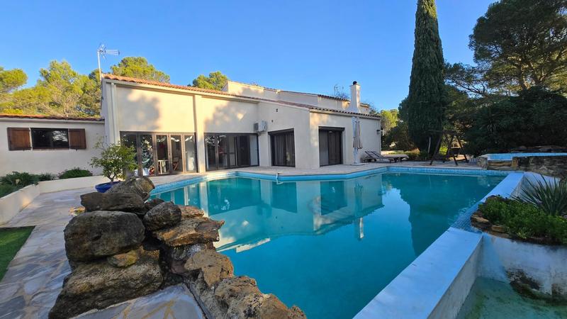 Villa - 203 m² - 11 pièces