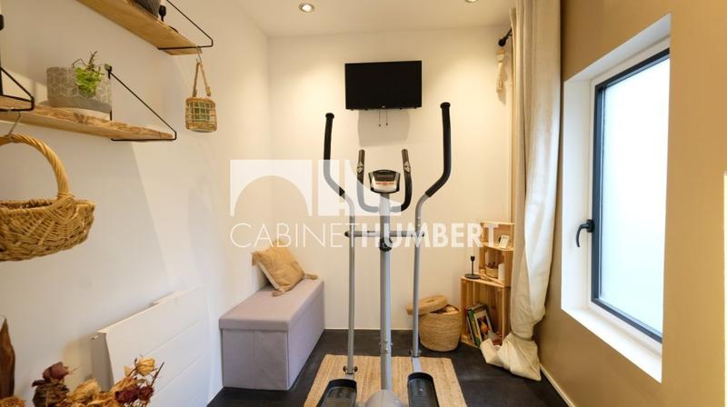 Appartement - 172 m² - 6 pièces