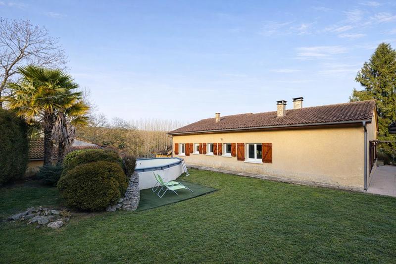 Maison - 102 m² - 4 pièces