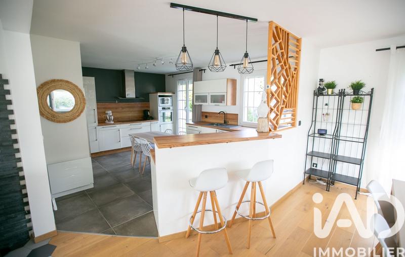 Maison - 152 m² - 6 pièces