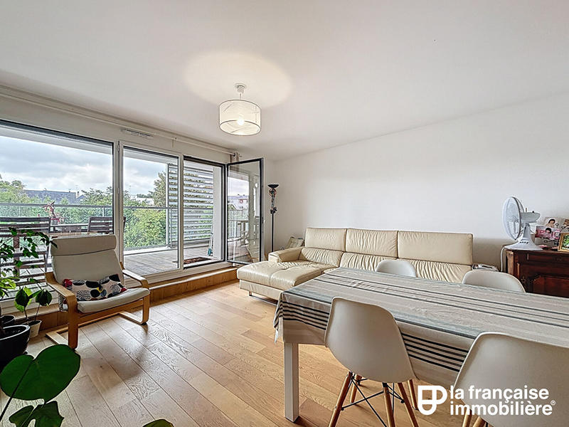 Appartement - 90 m² - 4 pièces