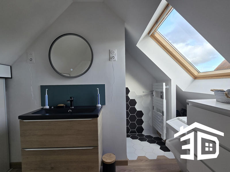 Maison - 180 m² - 8 pièces