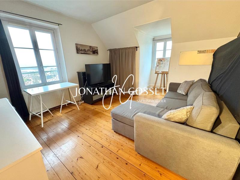 Maison - 247 m² - 10 pièces