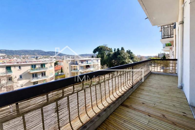 Appartement - 76 m² - 3 pièces