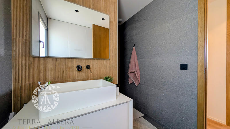 Villa - 182 m² - 5 pièces