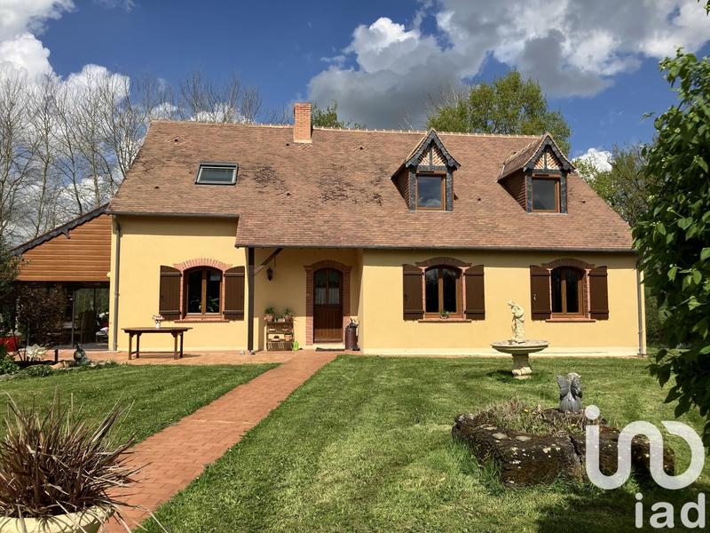 Maison - 233 m² - 7 pièces