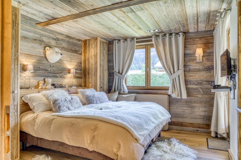 Châlet - 270 m² - 5 pièces