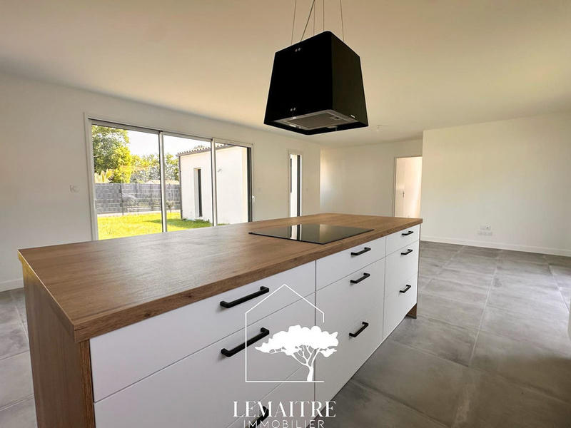 Maison - 143 m² - 5 pièces