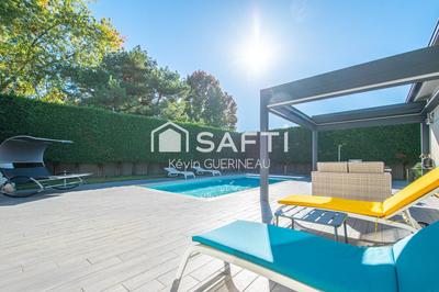 Maison - 115 m² - 4 pièces