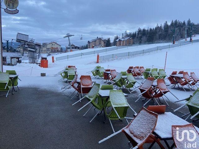 Local commercial - 150 m²