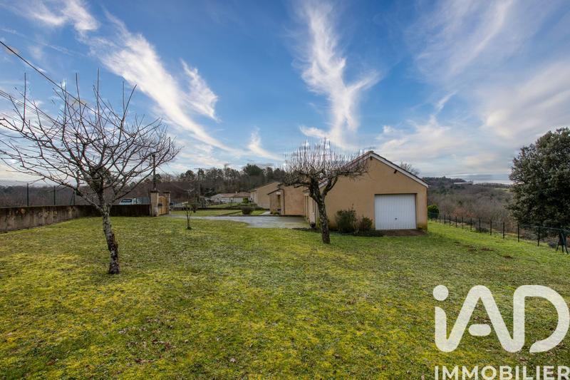 Maison - 122 m² - 5 pièces