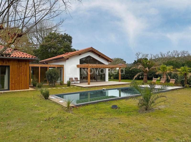 Villa - 170 m² - 5 pièces