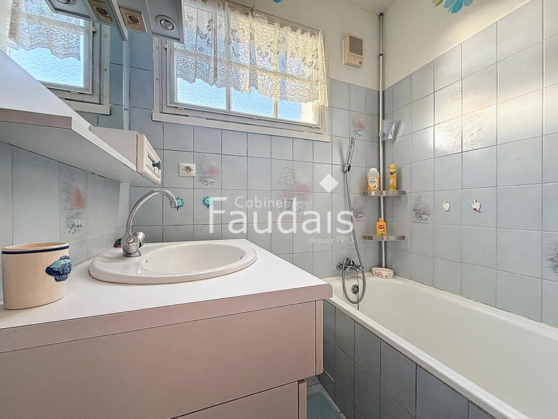 Maison - 97 m² - 5 pièces