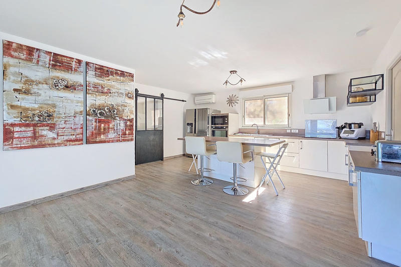 Maison - 170 m² - 7 pièces