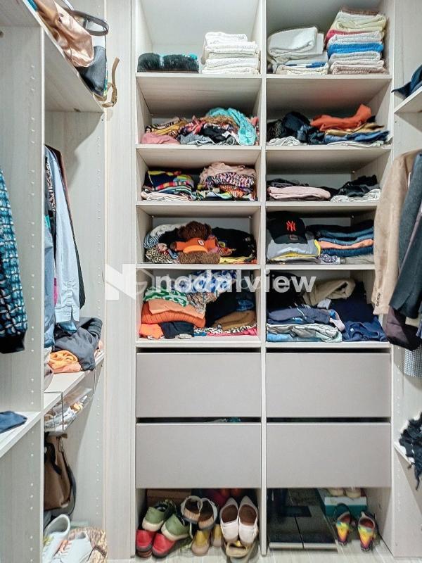 Villa - 220 m² - 8 pièces