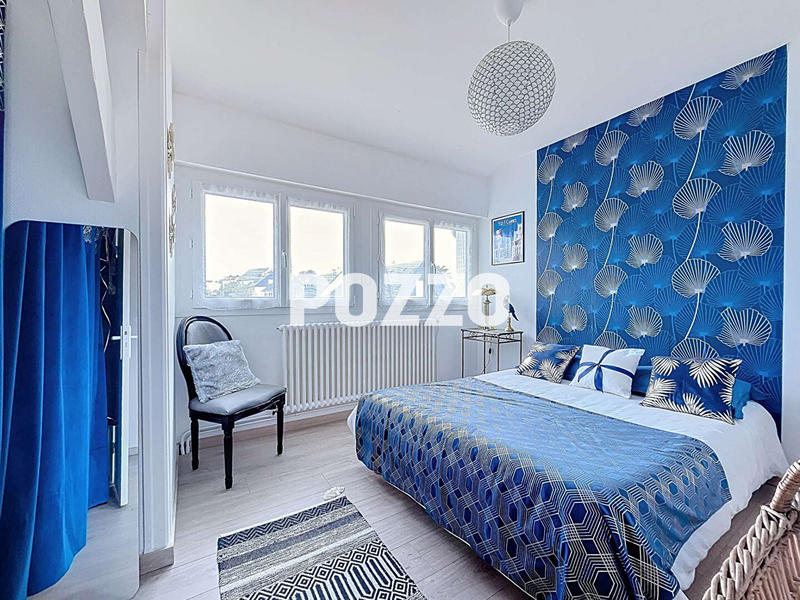 Maison - 155 m² - 9 pièces