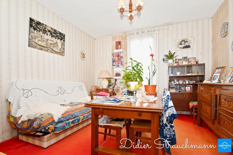 Maison - 93 m² - 5 pièces