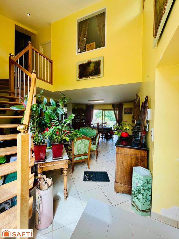 Maison - 345 m² - 10 pièces