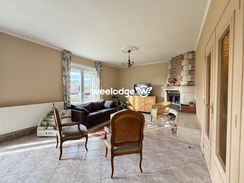 Maison - 185 m² - 8 pièces