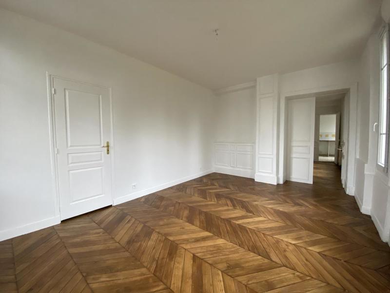 Appartement ancien - 76 m² - 3 pièces