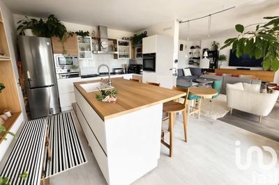 Appartement - 144 m² - 6 pièces