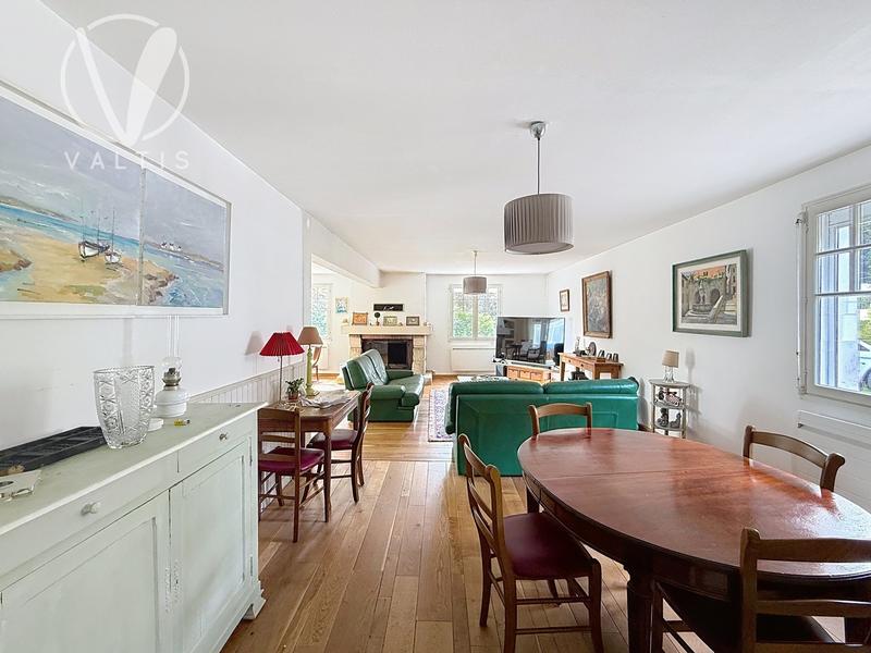 Maison - 193 m² - 7 pièces