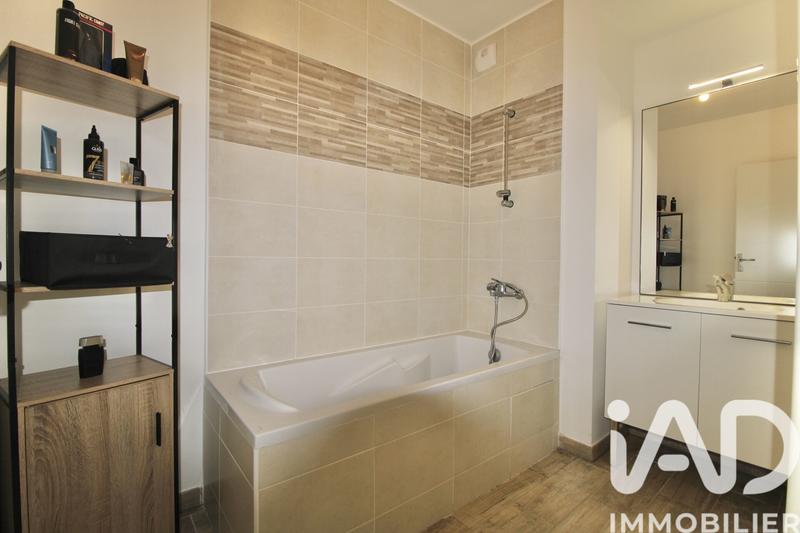 Maison - 93 m² - 4 pièces