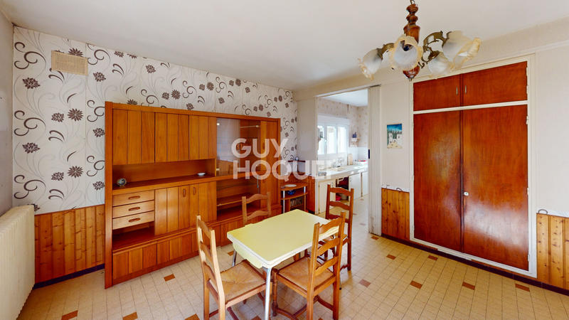 Maison - 240 m² - 7 pièces