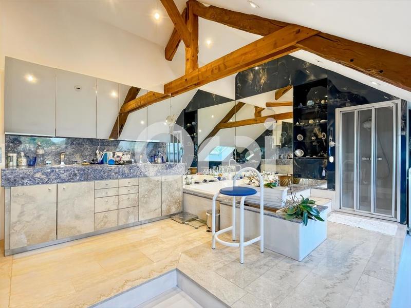 Propriété - 503 m² - 10 pièces