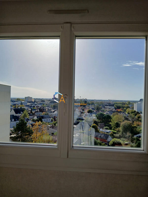 Appartement - 80 m² - 3 pièces