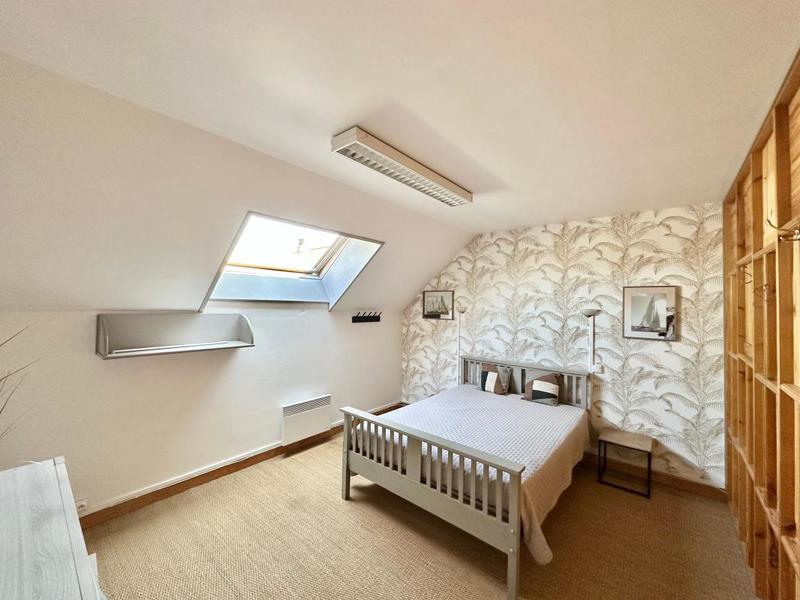 Maison - 200 m² - 8 pièces