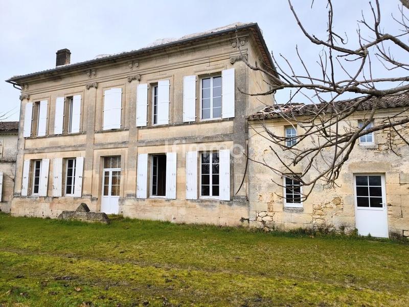Maison en pierre - 140 m² - 3 pièces