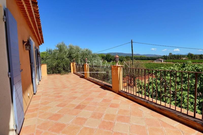 Villa - 230 m² - 9 pièces