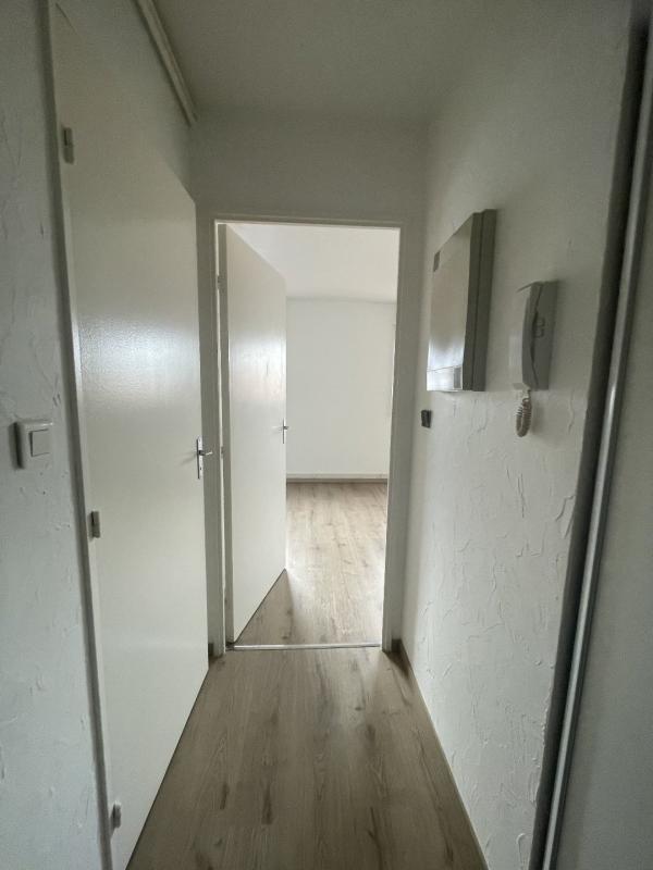 Studio - 30 m² - 1 pièce