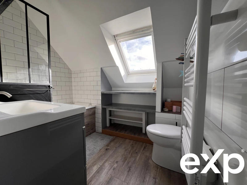 Maison - 84 m² - 5 pièces