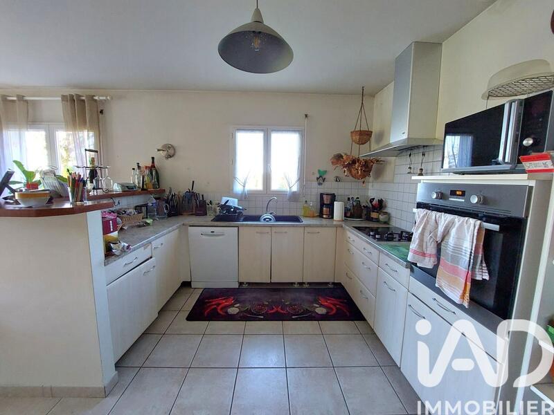 Maison - 180 m² - 6 pièces